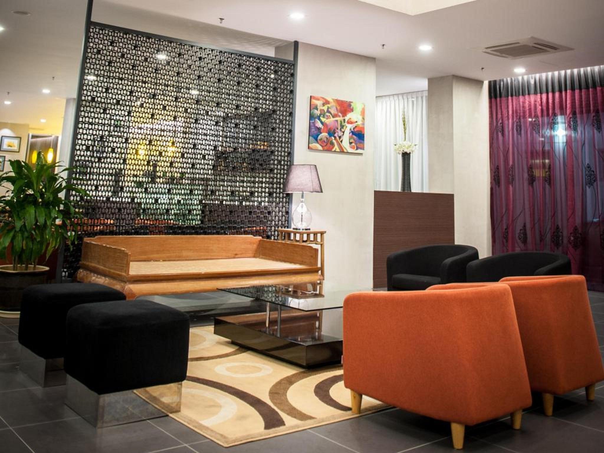 Sky Hotel Кота Кинабалу Екстериор снимка