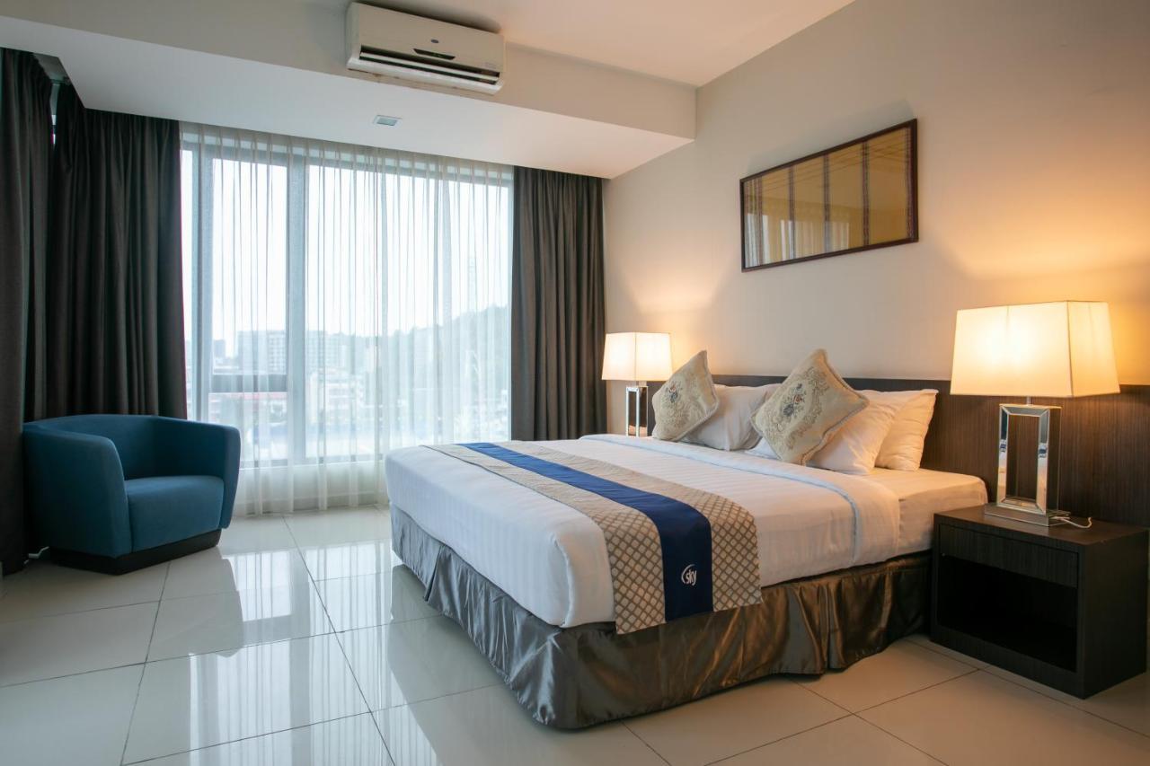 Sky Hotel Кота Кинабалу Екстериор снимка