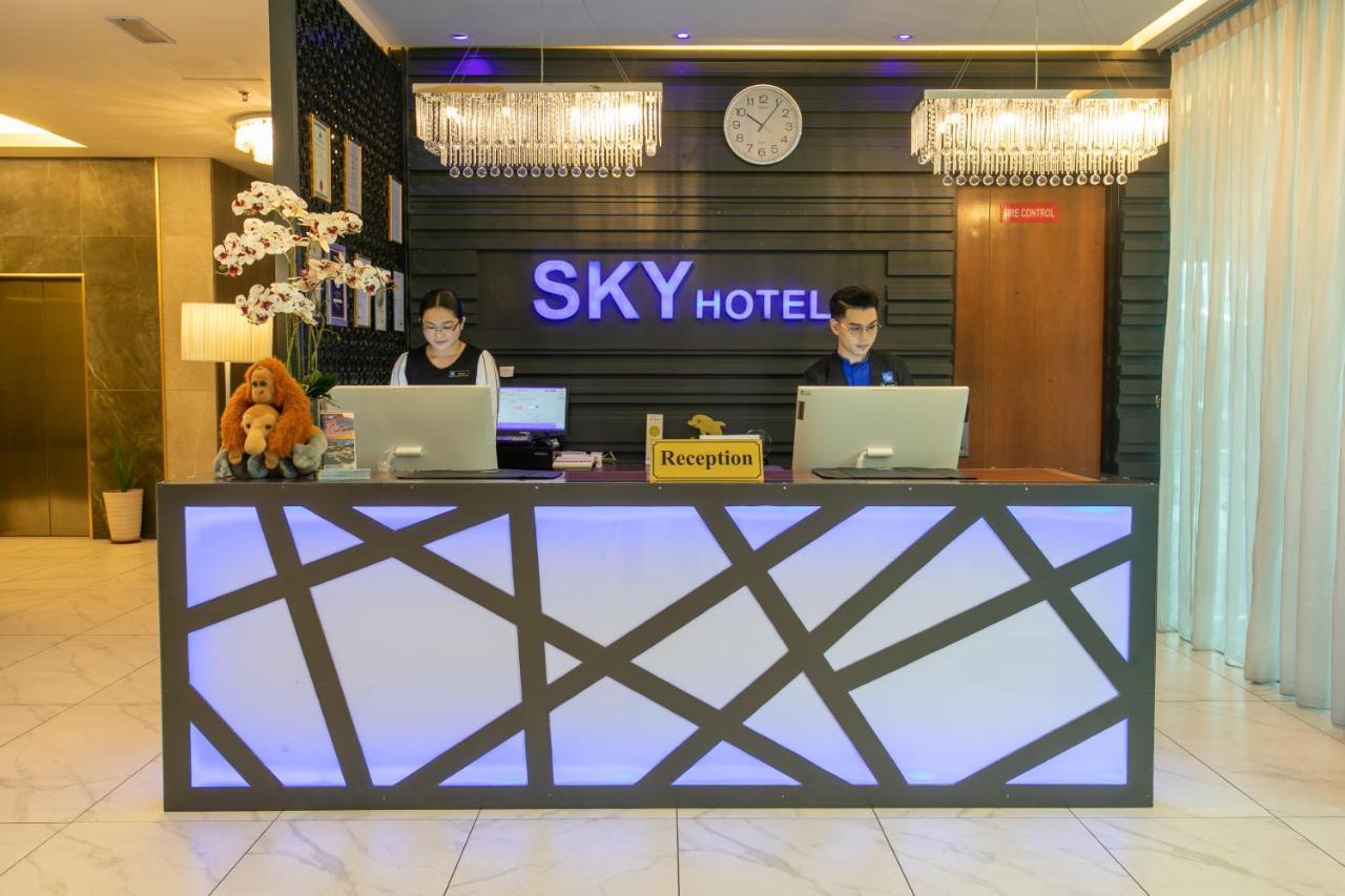 Sky Hotel Кота Кинабалу Екстериор снимка