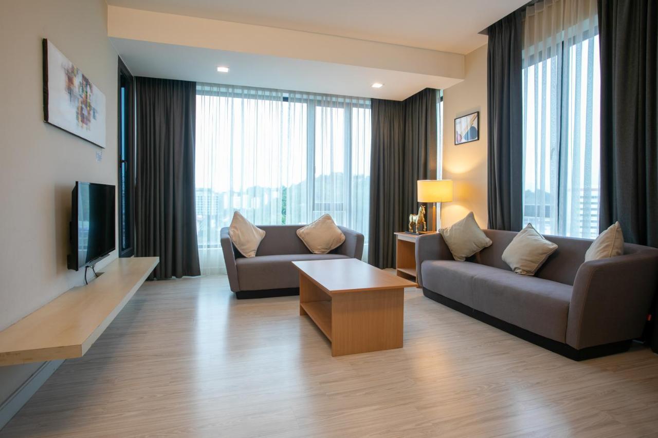 Sky Hotel Кота Кинабалу Екстериор снимка