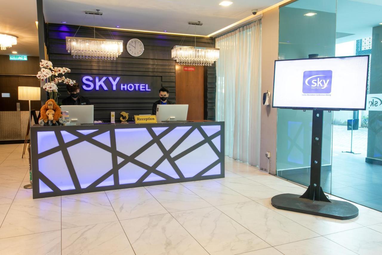 Sky Hotel Кота Кинабалу Екстериор снимка