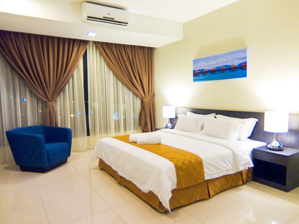 Sky Hotel Кота Кинабалу Екстериор снимка