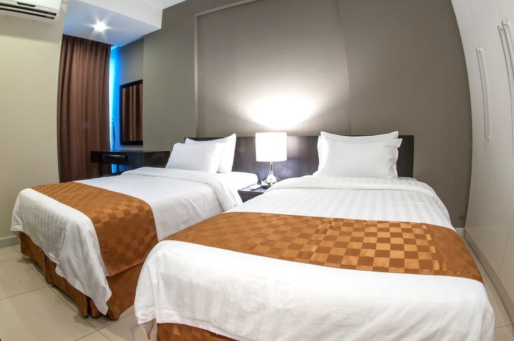 Sky Hotel Кота Кинабалу Екстериор снимка