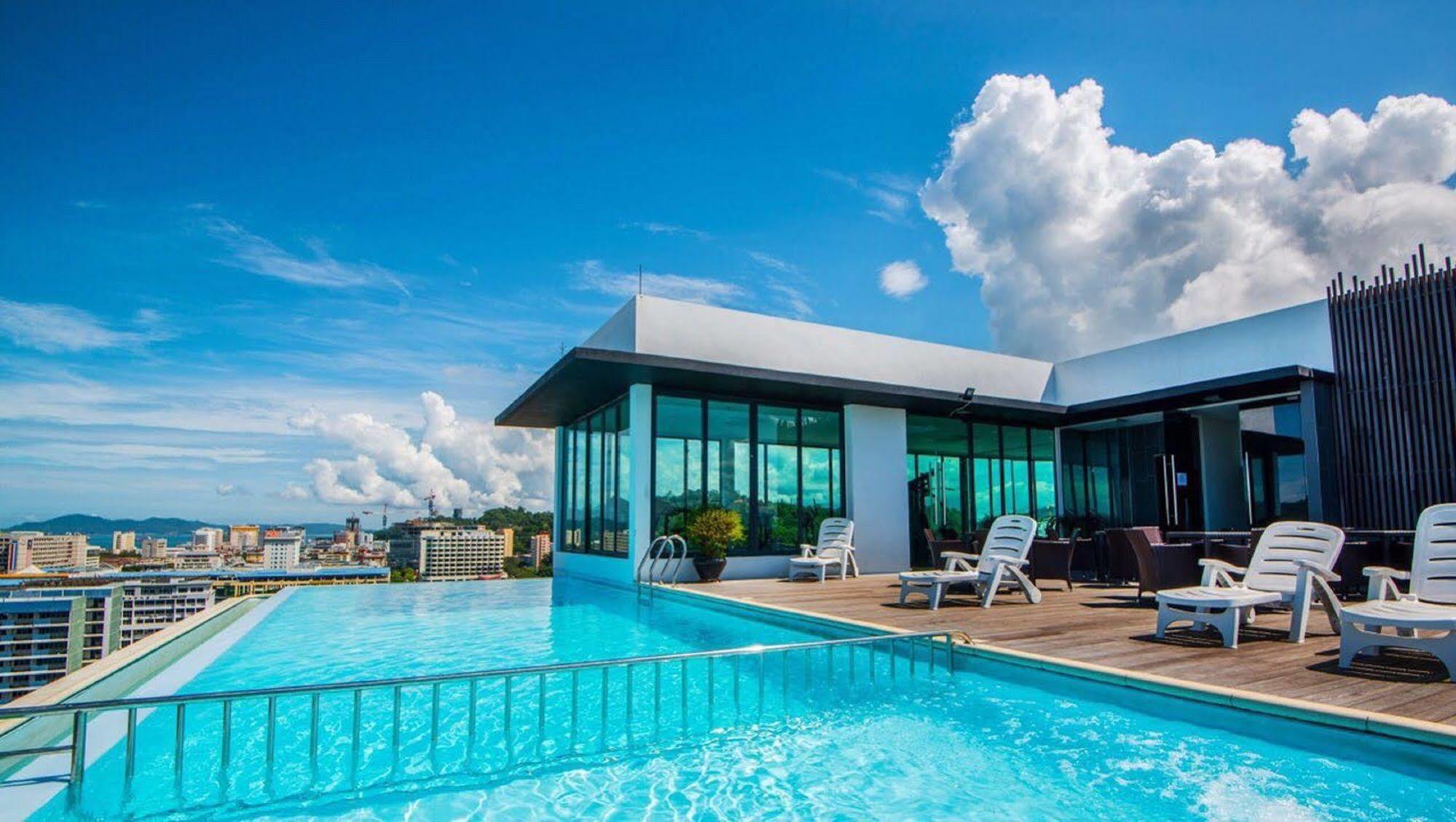 Sky Hotel Кота Кинабалу Екстериор снимка